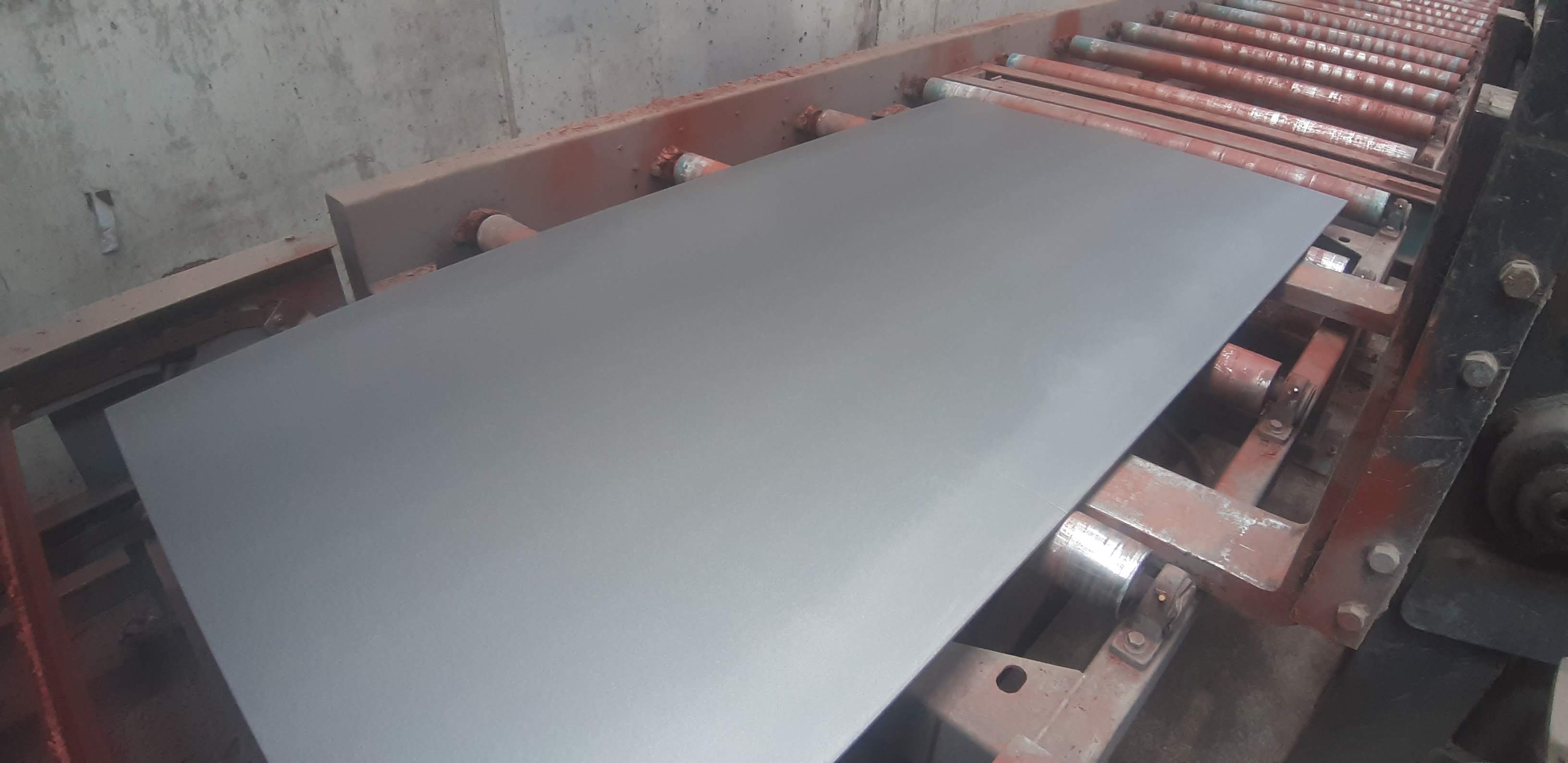 Sheet steel shotblasting 